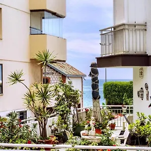 Vivienda En Rincón de la Victoria